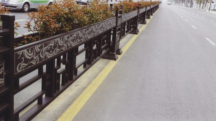 特色道路護(hù)欄，打造美風(fēng)景線